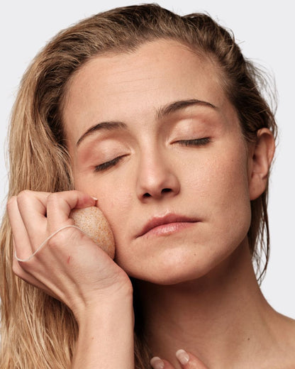 Esponja Konjac Facial Exfoliante con Nuez