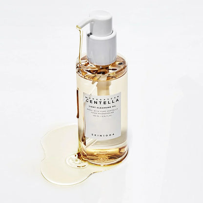 MADAGASCAR CENTELLA LIGHT CLEANSING OIL 30ML