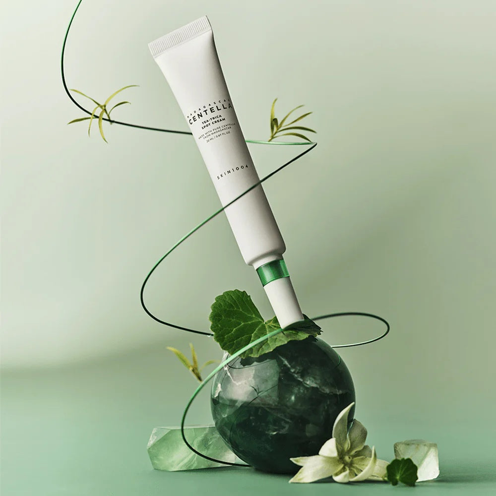 SKIN1004 Madagascar Centella Tea-Trica Spot Cream | Crema Calmante Anti-Imperfecciones (20 ml)