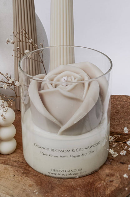 Vela aromática de rosas beige: Limón y Lavanda