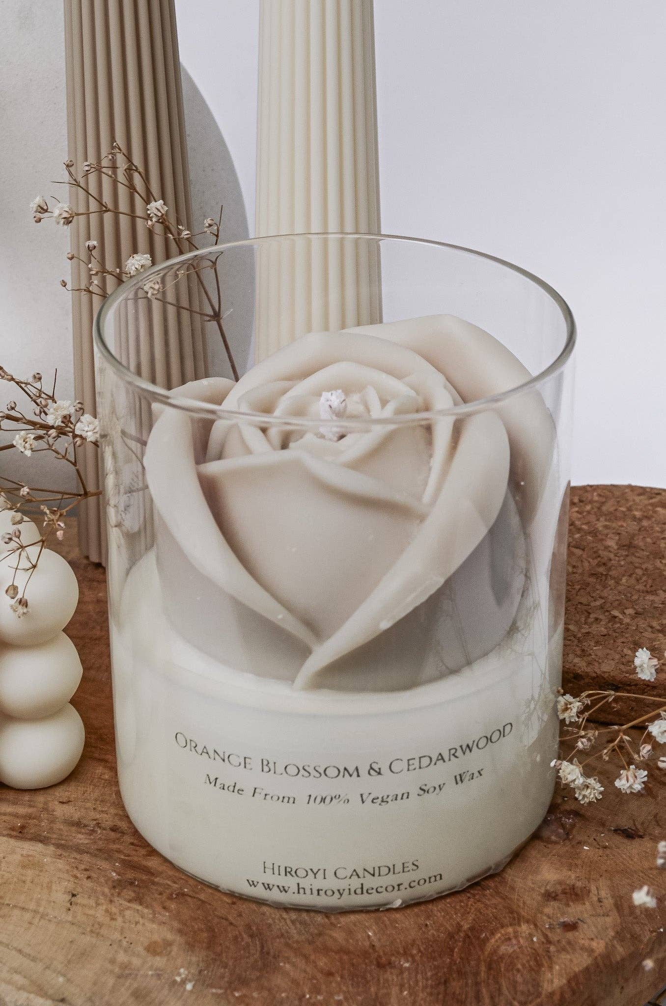 Vela aromática de rosas beige: Sleepy Time con lavanda y sándalo