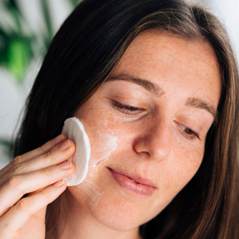 Leche Limpiadora Facial – Limpieza Profunda, Hidratación y Suavidad Natural - 500 ml