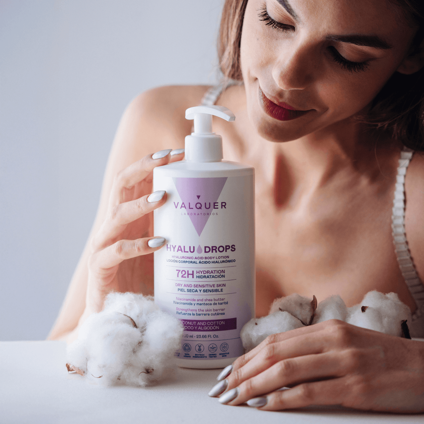 Hyaludrops Loción Corporal Coco y Algodón – Hidratación 72H - 700 ml