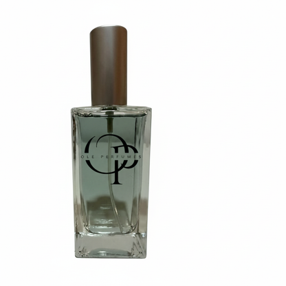 Perfume inspirado en Le Male de Jean Paul Gaultier con fondo blanco