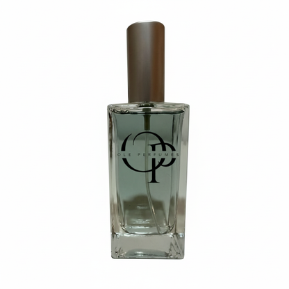 Perfume inspirado en Scandal de Jean Paul Gaultier con fondo blanco