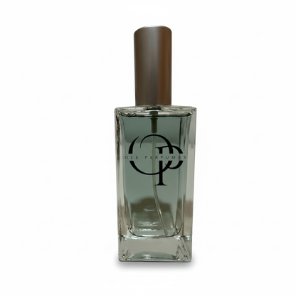 Perfume inspirado en Eros de Versace con fondo blanco