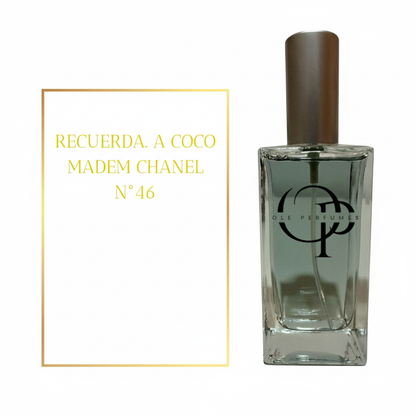 Perfume inspirado en Coco Mademoiselle de Chanel con fondo blanco