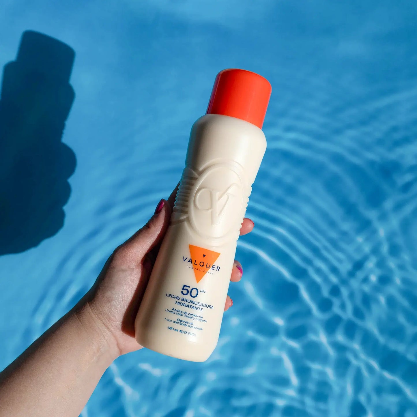 Leche hidratante bronceadora de zanahorias facial y corporal SPF 50 - 480 ml